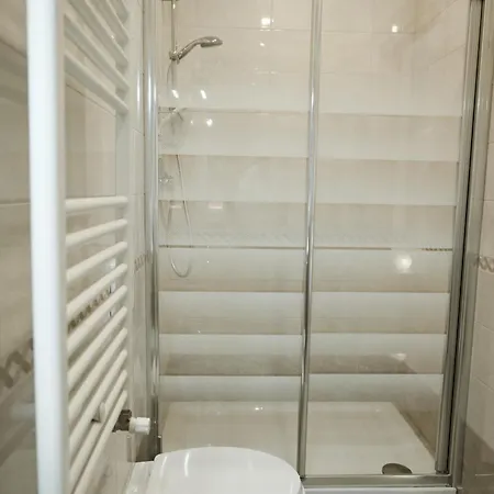 L'albero Di Giada Rum i privatbostad *