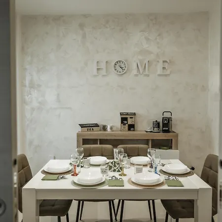 L'albero Di Giada Rum i privatbostad *